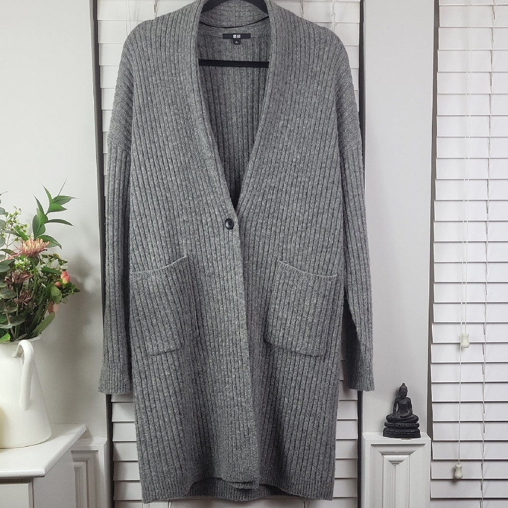 💛 Uniqlo 100% wool Gray‎ Ribbed Women's Cardigan. Size S